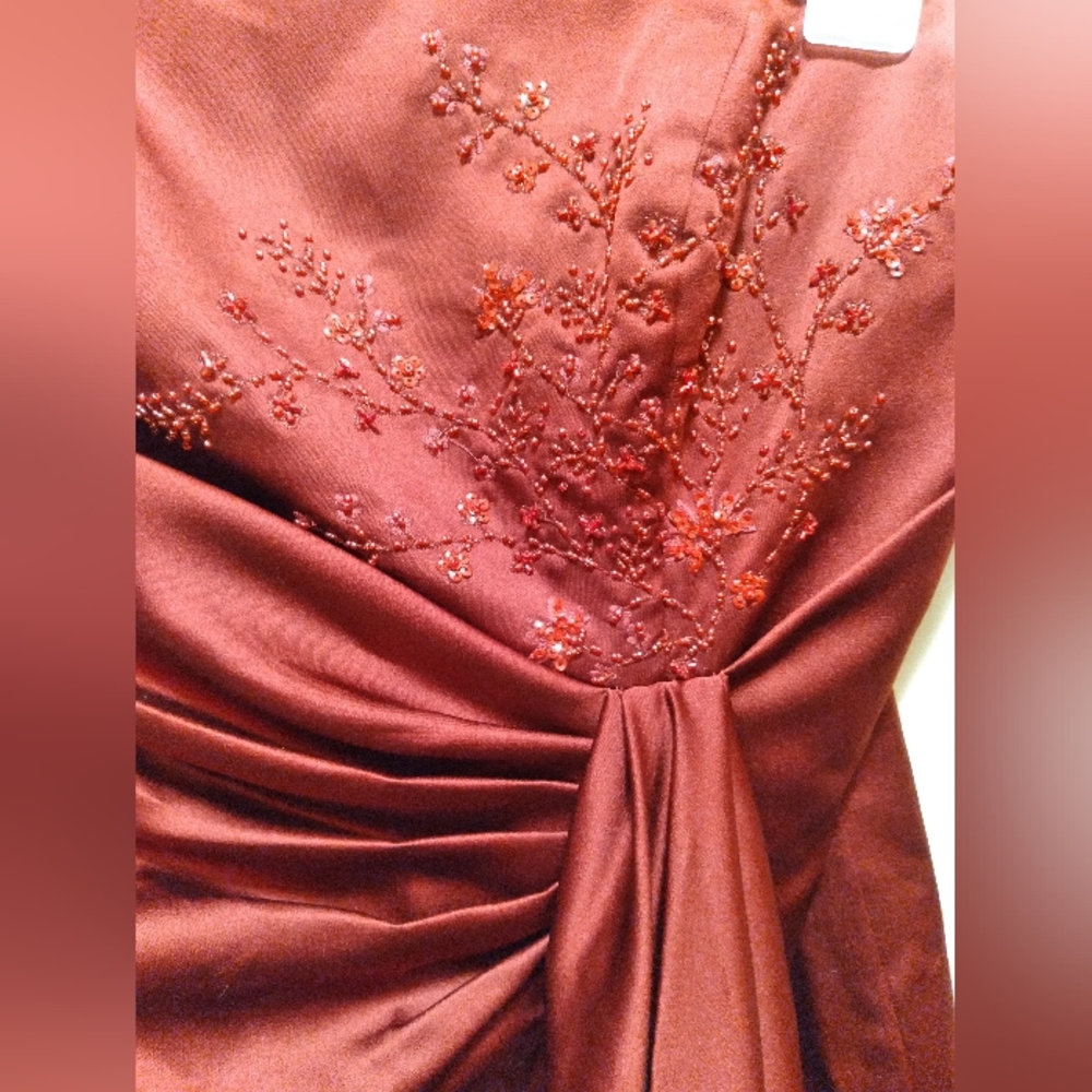 LIKE NEW DAVIDS BRIDAL GOWN SIZE8